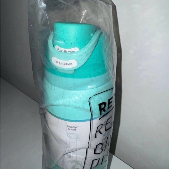 Freeze the day Owala - Picture 4 of 4